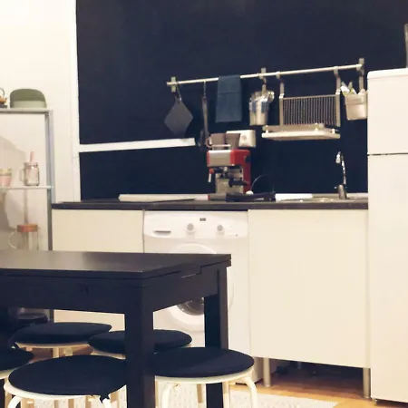 Pretty Guggenheim Esencia By Urban Hosts Apartman